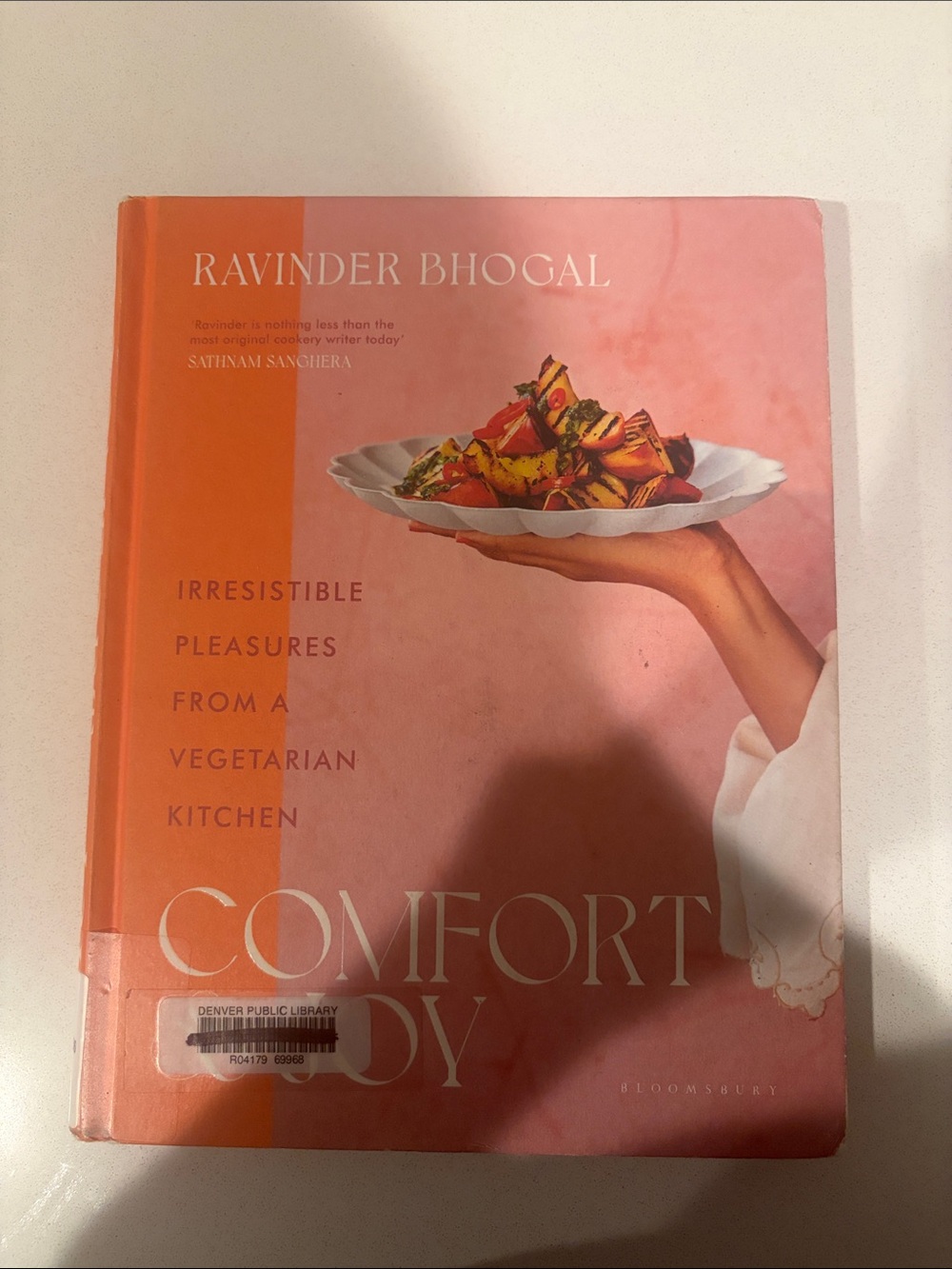 Comfort & Joy: Irresistible Vegetarian Recipes by (Pink/Orange)